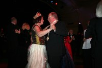 Das Königspaar eröffnet den Tanz